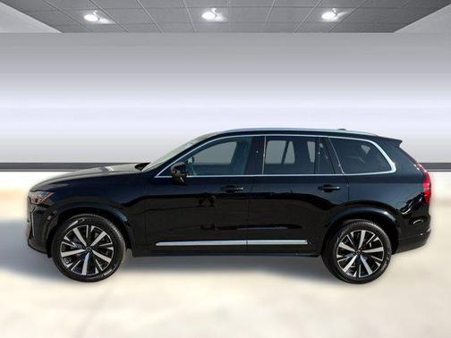 2025 Volvo XC90 B6 Core