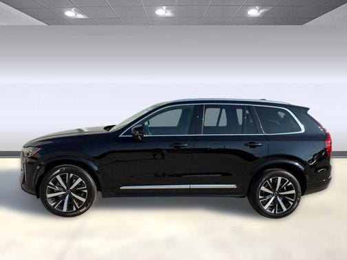 2025 Volvo XC90 B6 Core