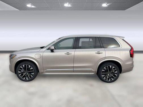 2026 Volvo XC90 Plug-In Hybrid T8 Plus 7-Seater