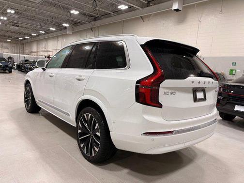 2026 Volvo XC90 B6 Ultra 7-Seater