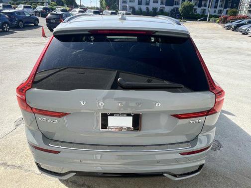 2025 Volvo XC60 Plug-In Hybrid T8 Plus