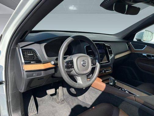 2023 Volvo XC90 B6 Plus 7-Seater