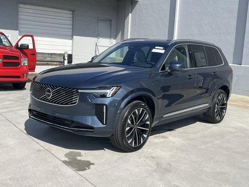 2026 Volvo XC90 Plug-In Hybrid T8 Ultra 7-Seater