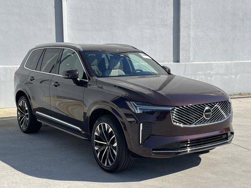 2025 Volvo XC90 B6 Core
