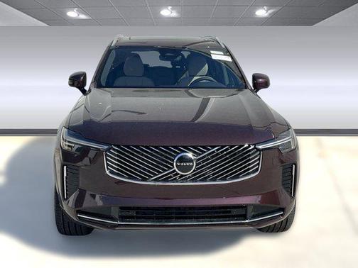 2025 Volvo XC90 B6 Core
