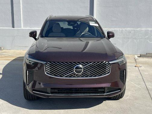 2025 Volvo XC90 B6 Core