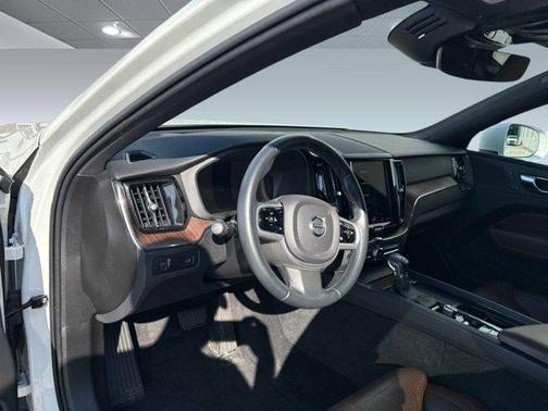 2021 Volvo XC60 T5 Inscription