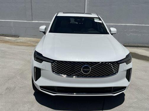 2025 Volvo XC90 B6 Plus 7-Seater