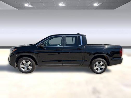 Crystal Black Pearl 2025 Honda Ridgeline RTL