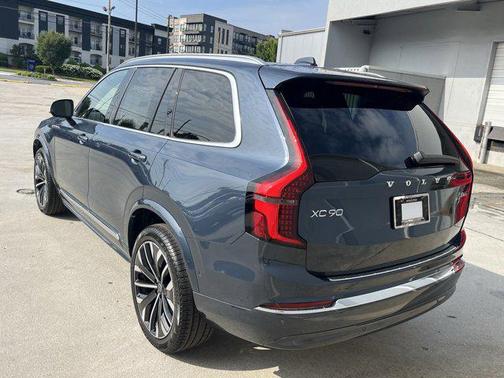 2026 Volvo XC90 B6 Plus 7-Seater