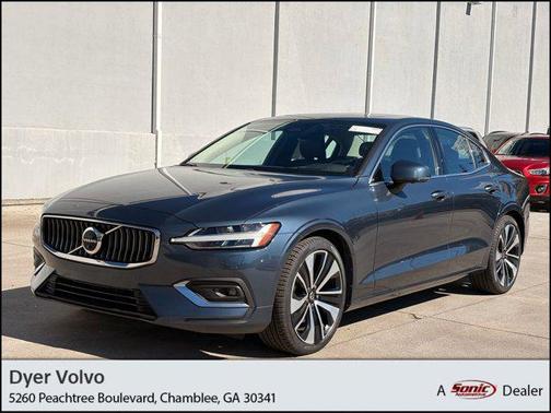 2023 Volvo S60 B5 Ultimate Bright Theme