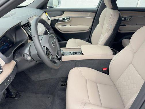 2026 Volvo XC90 Plug-In Hybrid Plus, T8 AWD, Electric/Gasoline, Bright, 7 Seats