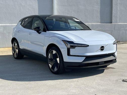 2025 Volvo EX30 Twin Motor Plus