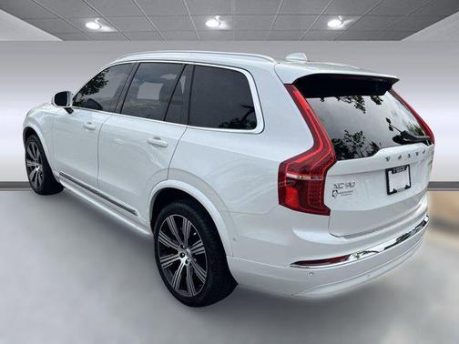 2024 Volvo XC90 B6 Plus Bright Theme 7-Seater