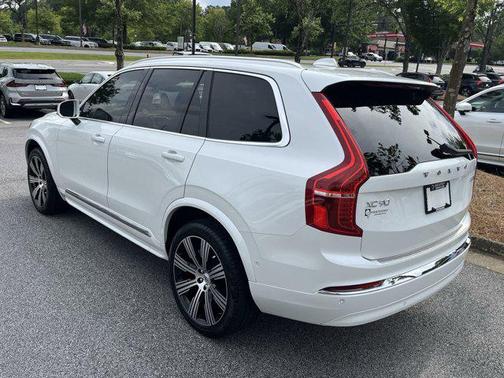 2024 Volvo XC90 B6 Plus Bright Theme 7-Seater