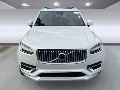 2024 Volvo XC90 B6 Plus Bright Theme 7-Seater