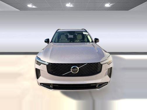 2026 Volvo XC90 B6 Ultra Dark Theme 6-Seater