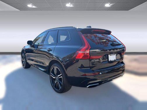 2020 Volvo XC60 T6 R-Design