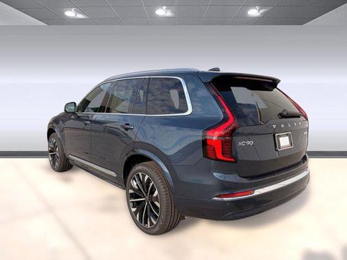 2026 Volvo XC90 B5 Core