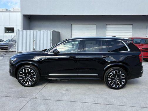 2026 Volvo XC90 B5 Ultra 6-Seater