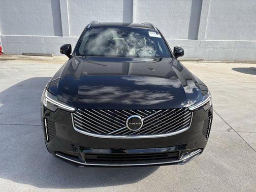 2026 Volvo XC90 B5 Ultra 6-Seater