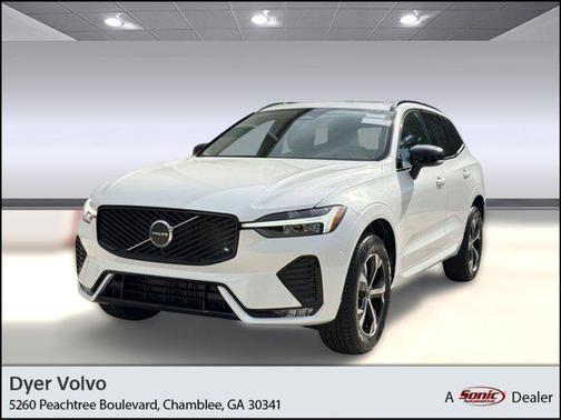 Crystal White Metallic 2026 Volvo XC60 B5 Core