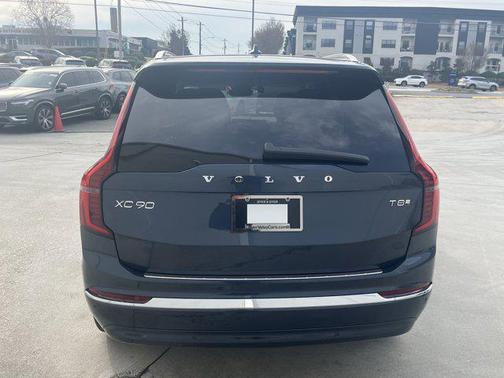 2025 Volvo XC90 Plug-In Hybrid T8 Ultra 7-Seater