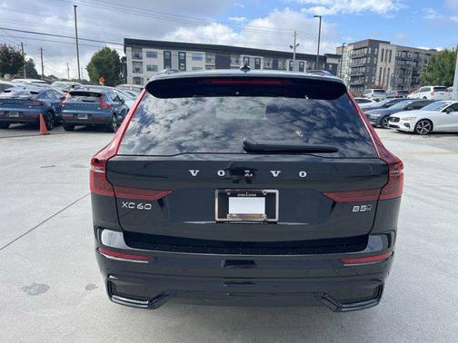 2026 Volvo XC60 B5 Plus