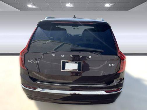 2025 Volvo XC90 B6 Ultra
