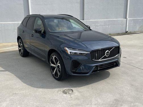 2025 Volvo XC60 Plug-In Hybrid T8 Ultra