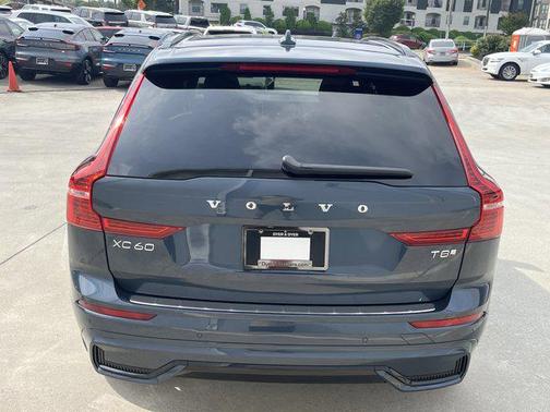 2025 Volvo XC60 Plug-In Hybrid T8 Ultra