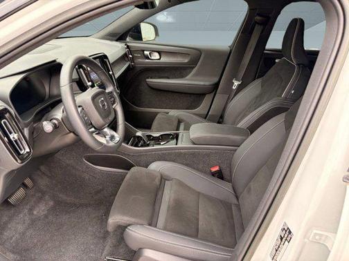 2023 Volvo XC40 Recharge Pure Electric Twin Ultimate
