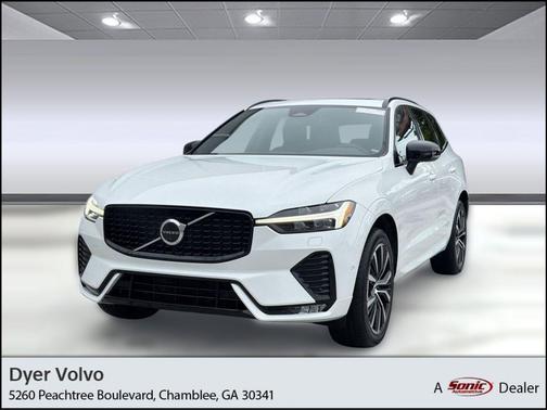 Crystal White Metallic 2023 Volvo XC60 B5 Plus Dark Theme
