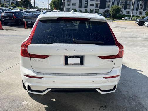 2025 Volvo XC60 Plug-In Hybrid T8 Ultra