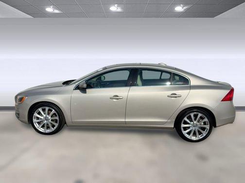 2017 Volvo S60 Inscription T5 Platinum