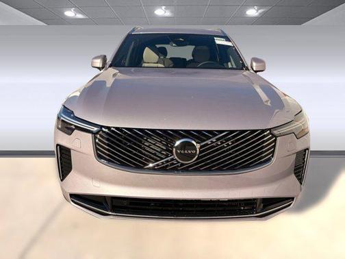 2026 Volvo XC90 B5 Core