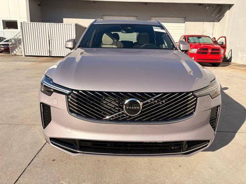2026 Volvo XC90 B5 Core