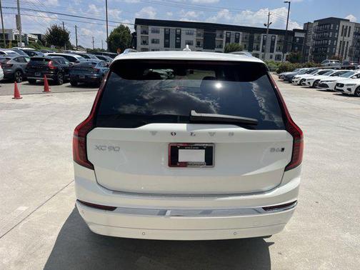 2025 Volvo XC90 B6 Core