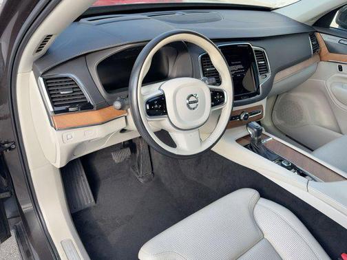 2020 Volvo XC90 T6 Inscription