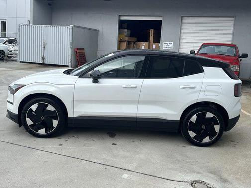2025 Volvo EX30 Twin Motor Plus
