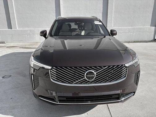 2026 Volvo XC90 B5 Plus 7-Seater