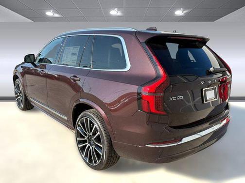 2026 Volvo XC90 B5 Plus 7-Seater