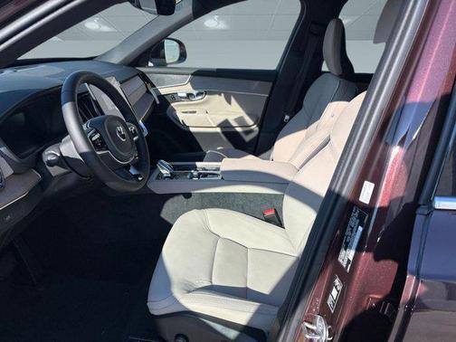 2026 Volvo XC90 B5 Plus 7-Seater