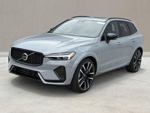 2025 Volvo XC60 Plug-In Hybrid T8 Ultra