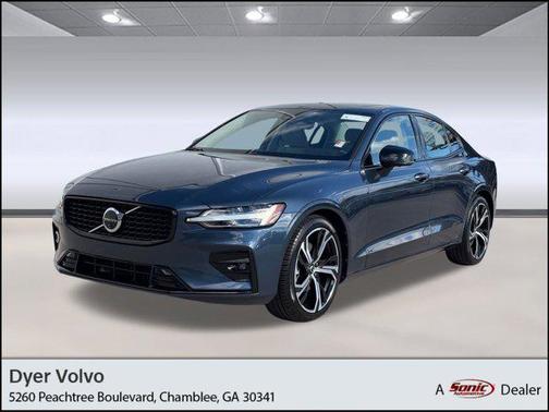 2024 Volvo S60 B5 Plus Dark Theme
