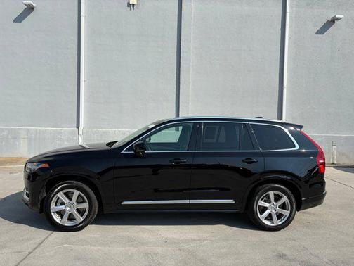 2024 Volvo XC90 B5 Core Bright Theme