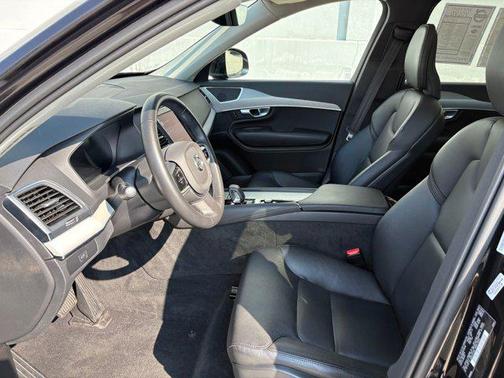 2024 Volvo XC90 B5 Core Bright Theme