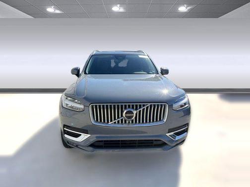 Thunder Grey Metallic 2023 Volvo XC90 B6 Plus 7-Seater