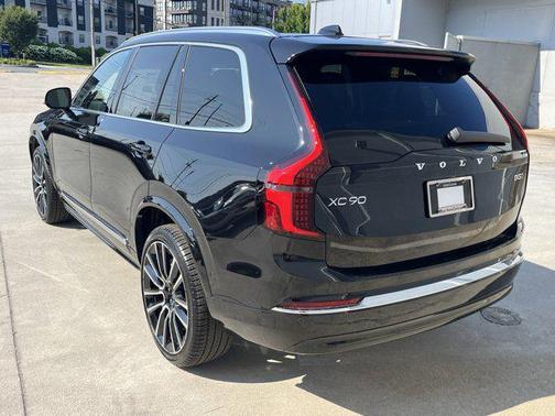 2026 Volvo XC90 B5 Plus 7-Seater