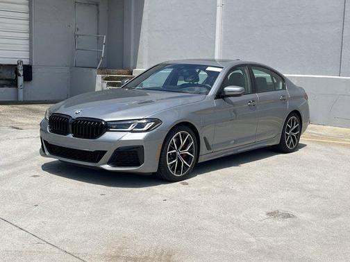 2023 BMW 530 i